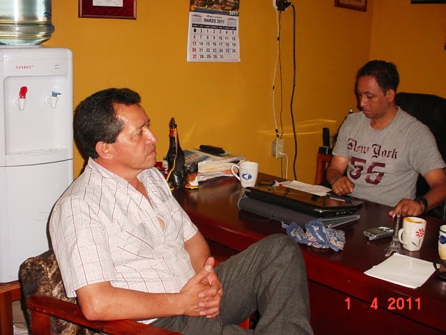 Don Ricardo Flores, especialista en calzado Ortopedico, propietario de Calzado Puma y Alex Delgado